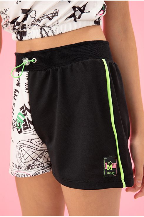 Short Com Cos De Elastico E Um Lado Estampado