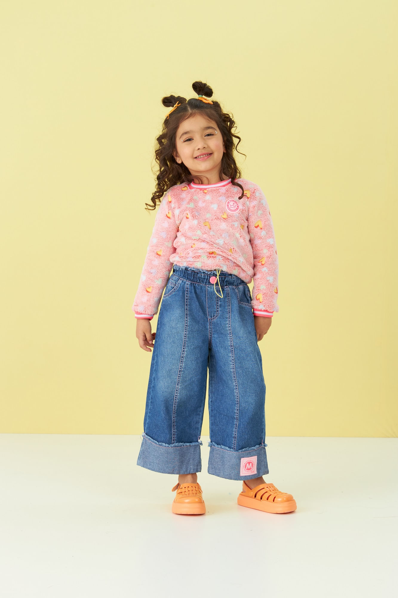 Blusa-De-Pelinho-Com-Detalhes-Em-Retilinea