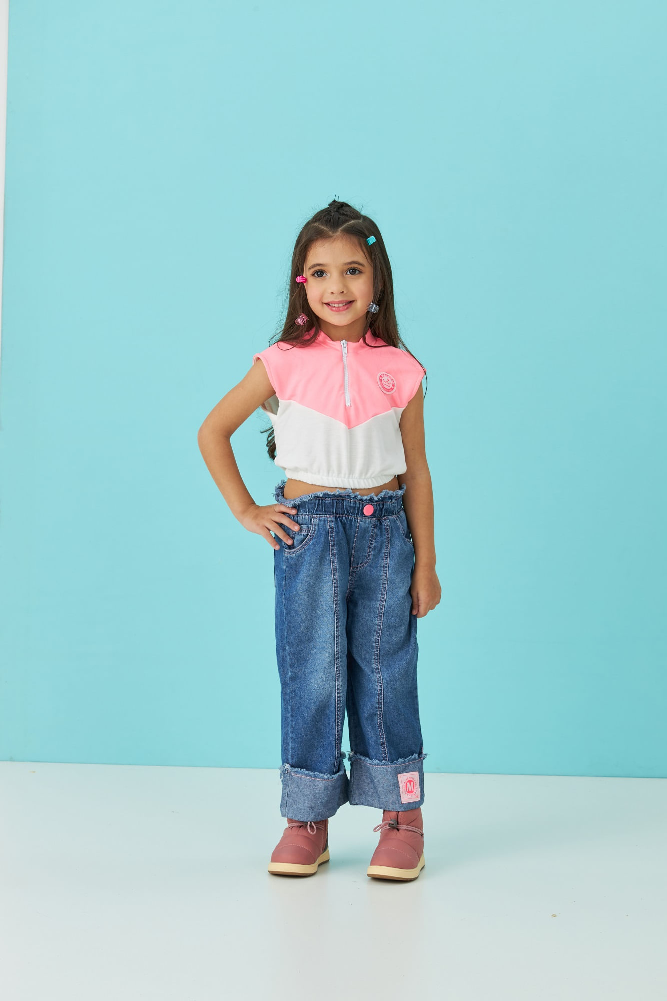 Blusa-Manga-Curta-Cropped-Com-Recorte-Em-V-Frente