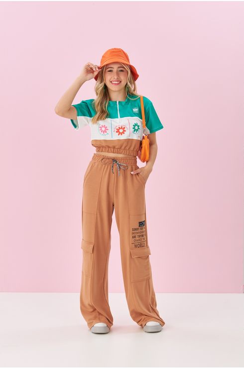 Blusa Manga Curta Com Zíper Para Abertura Frente