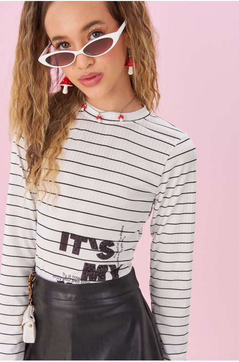 Blusa Manga Longa Canelada Com Local Na Frente