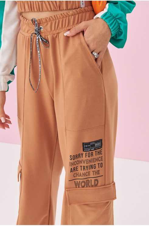 Calça Wide Leg Com Bolso E Silk