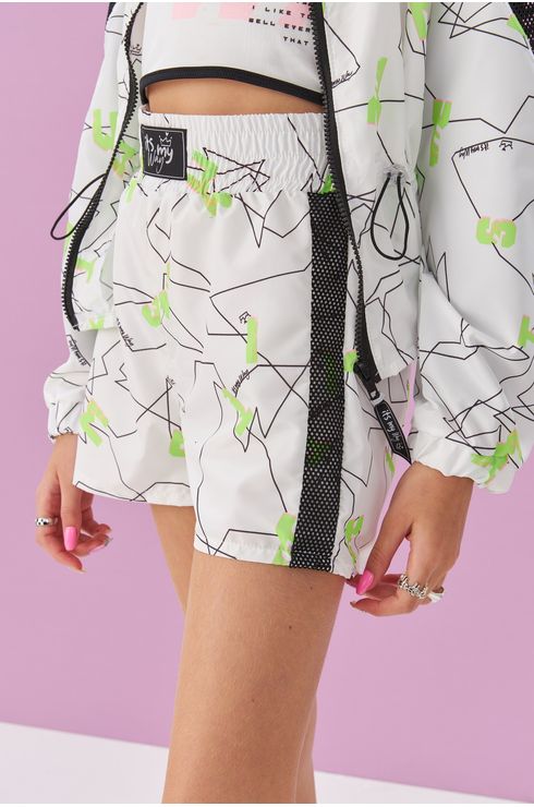 Shorts Estampado De  Corta Vento Com Detalhes Em Tela