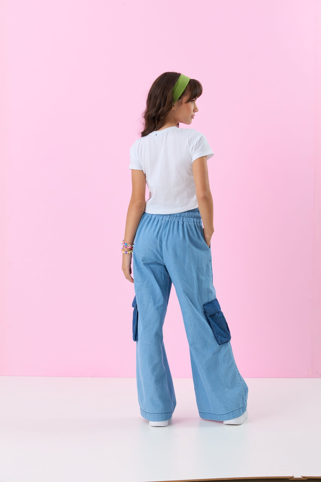 Calca-Wide-Leg-Com-Bolso-Cargo-E-Recorte-Frontal