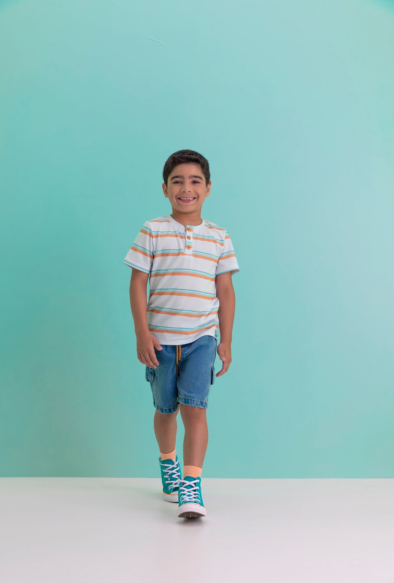 Bermuda-Jeans-Com-Lapela-Lateral