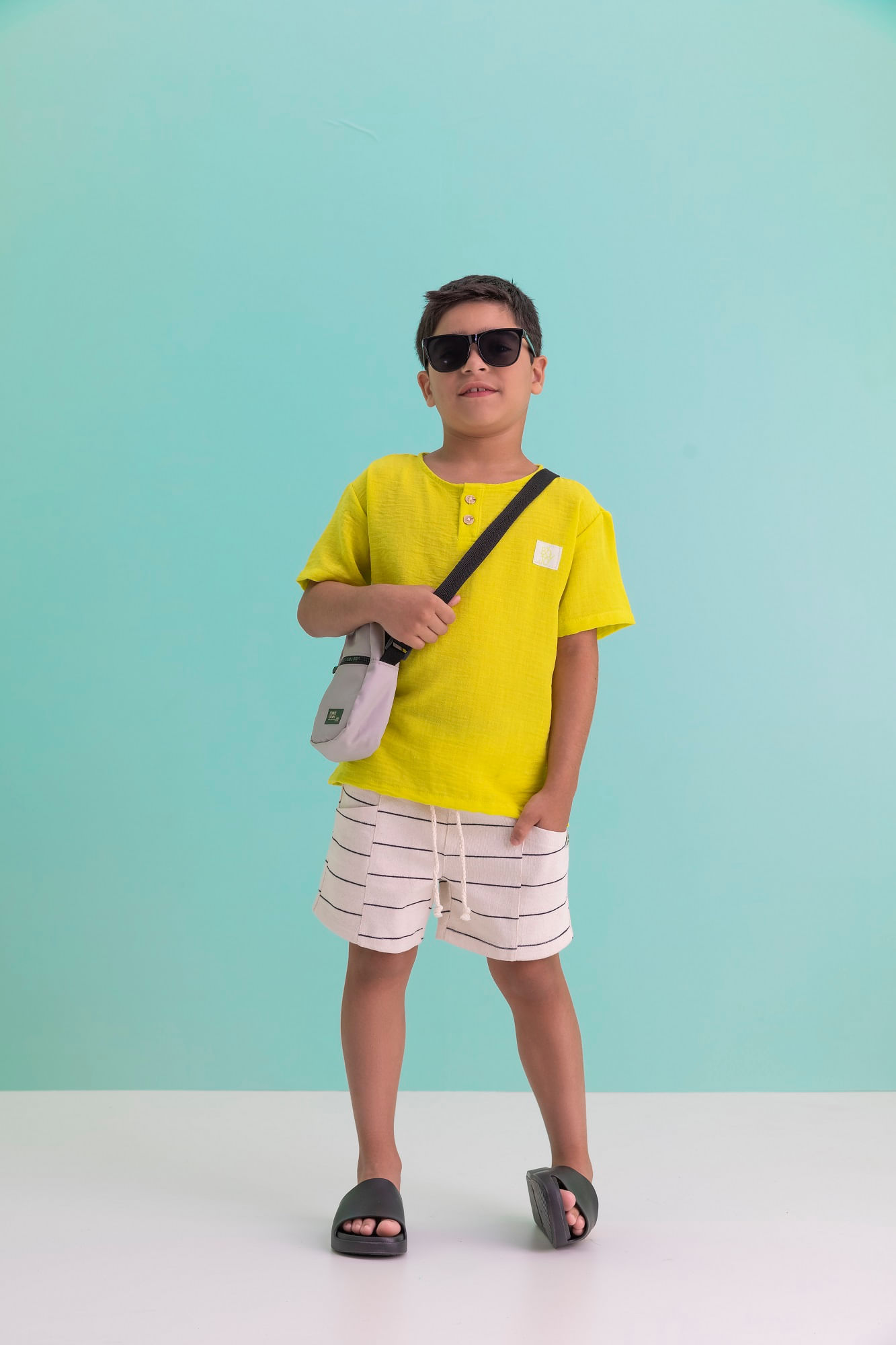 Camisa-Lisa-Abertura-Com-Botoes