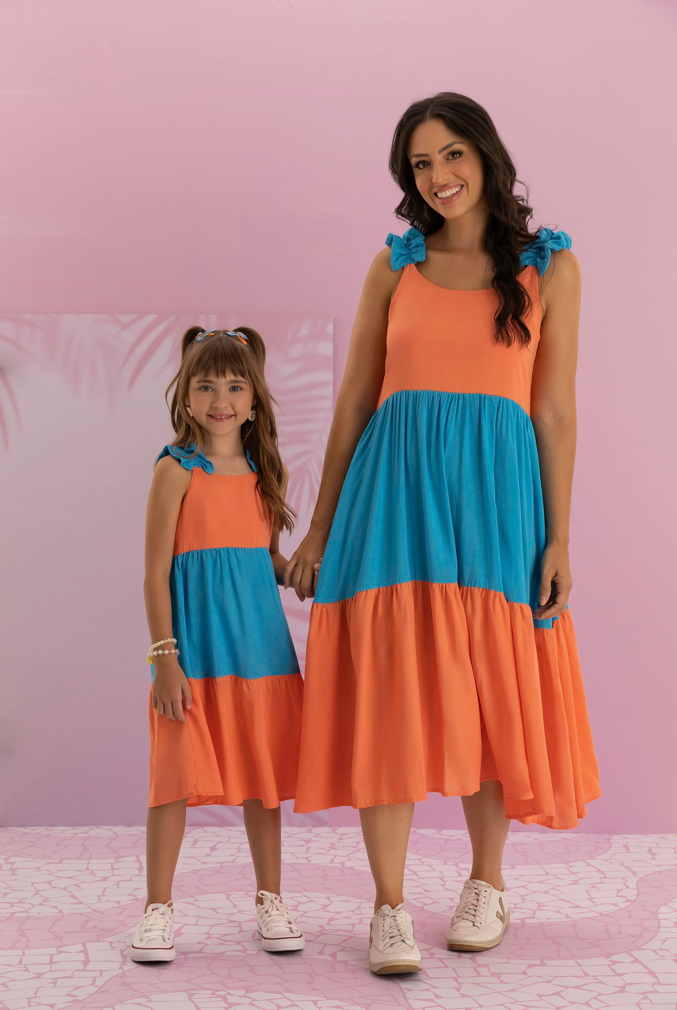 Vestido-Duas-Cores-Estilo-3-Marias-Com-Alca-E-Babado