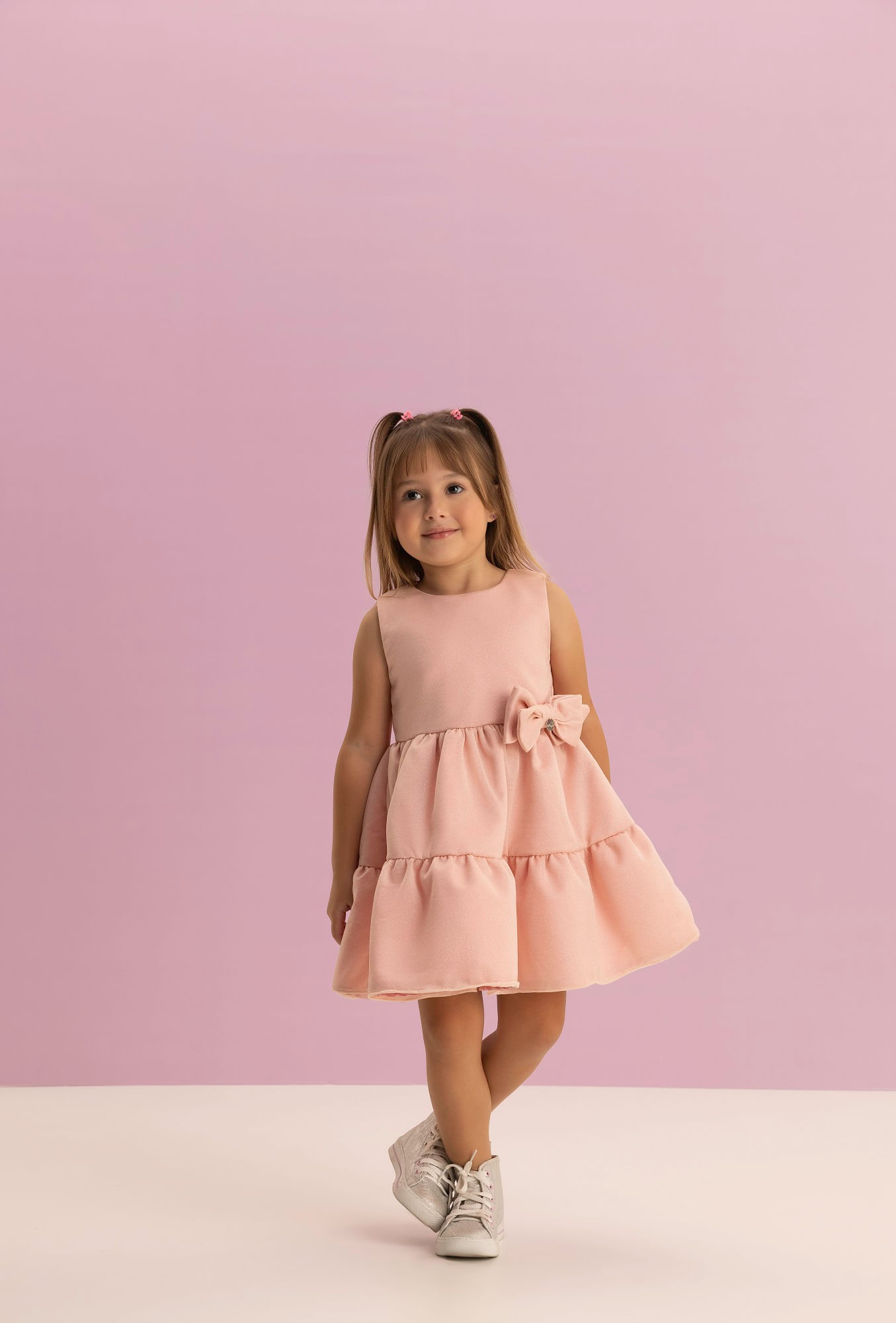 Vestido-Festa-Com-Tule-De-Glitter-E-Laco-Fixo