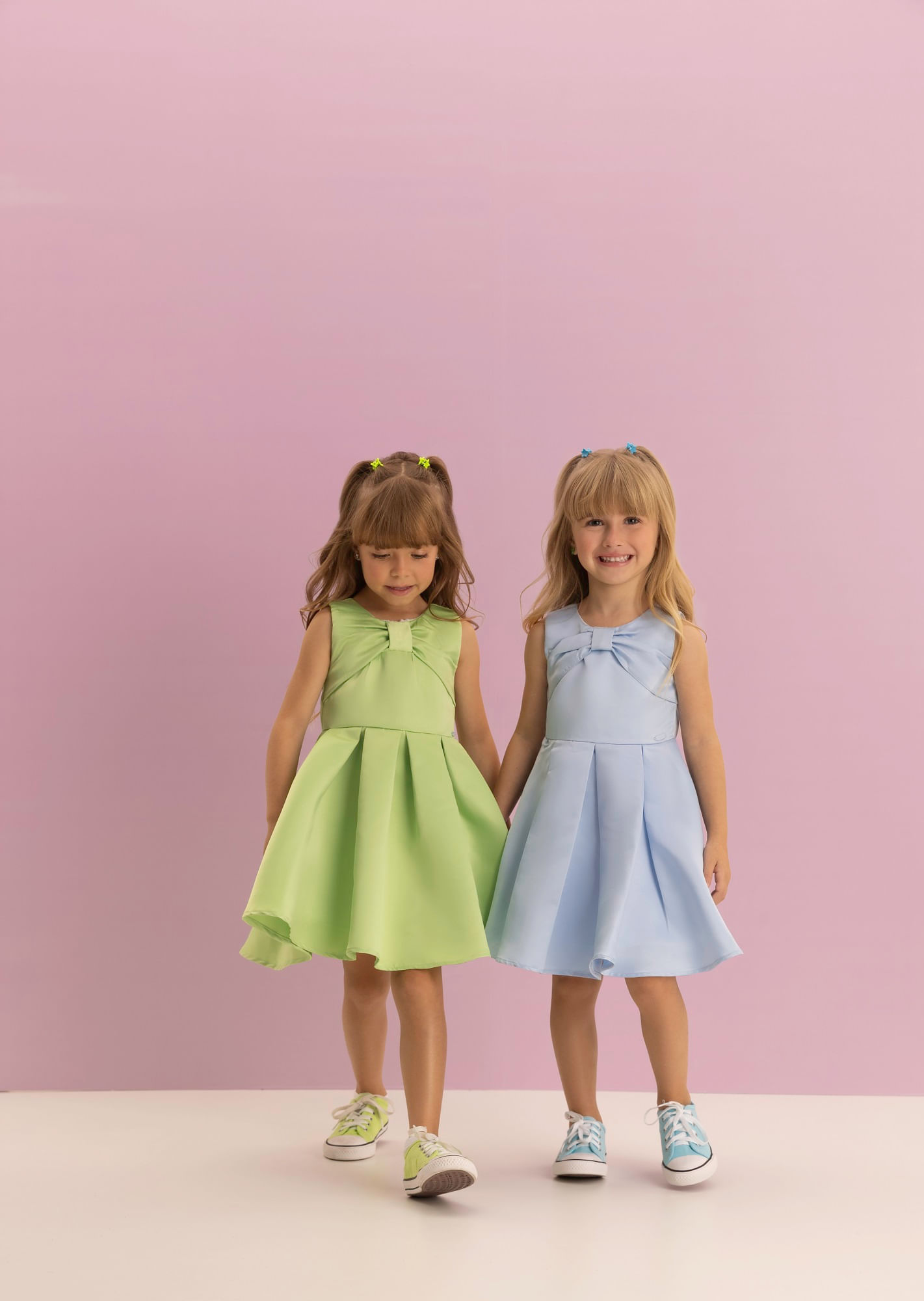 Vestido-De-Festa-Com-Frente-Em-Laco-Pregas-Femeas