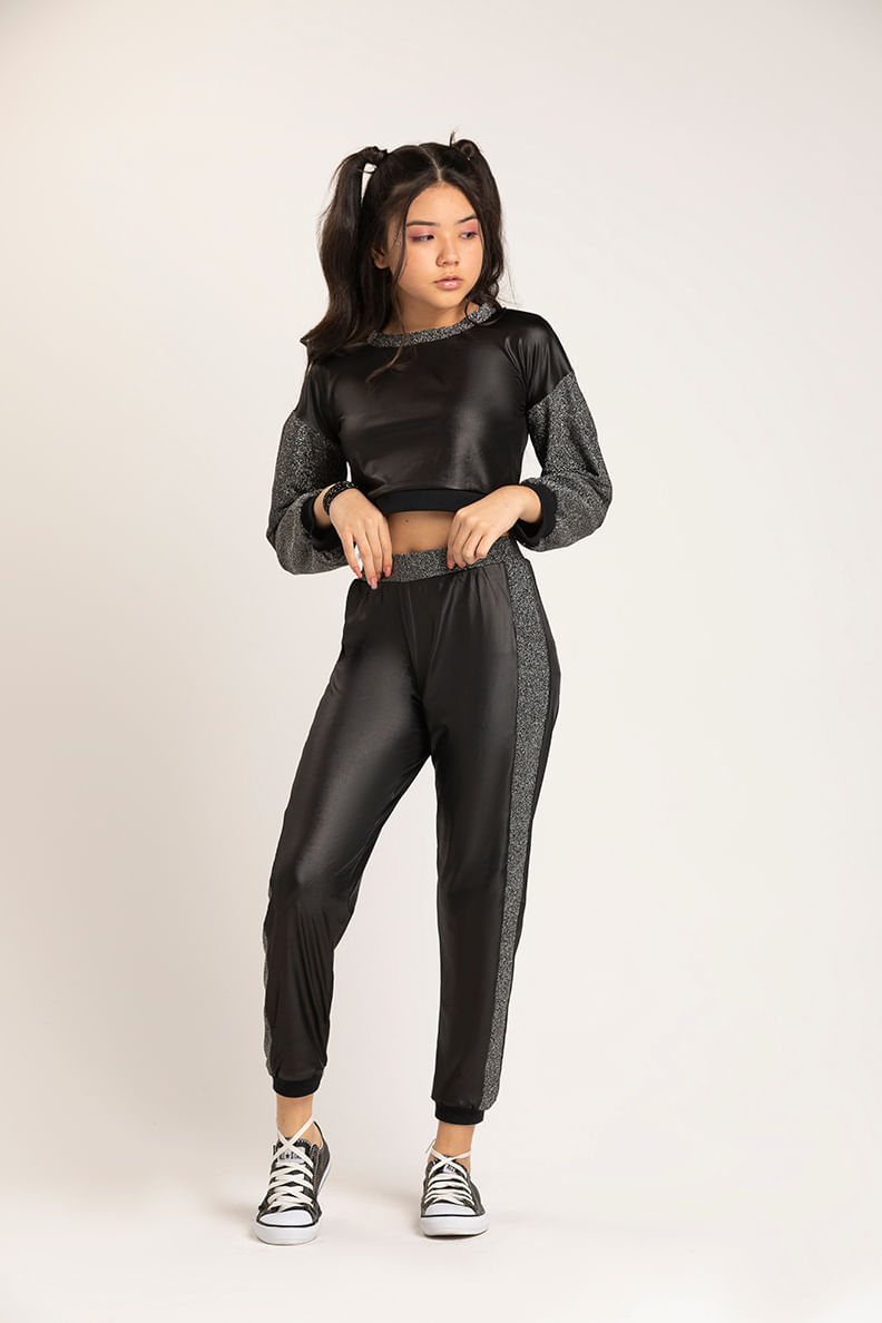 BLUSA-CROPPED-MANGAS-DIFERENCIADA