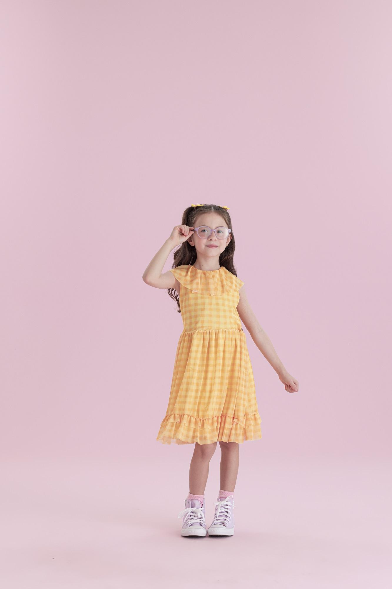 Vestido-Manga-Curta-Em-Tule-Com-Babado-No-Decote