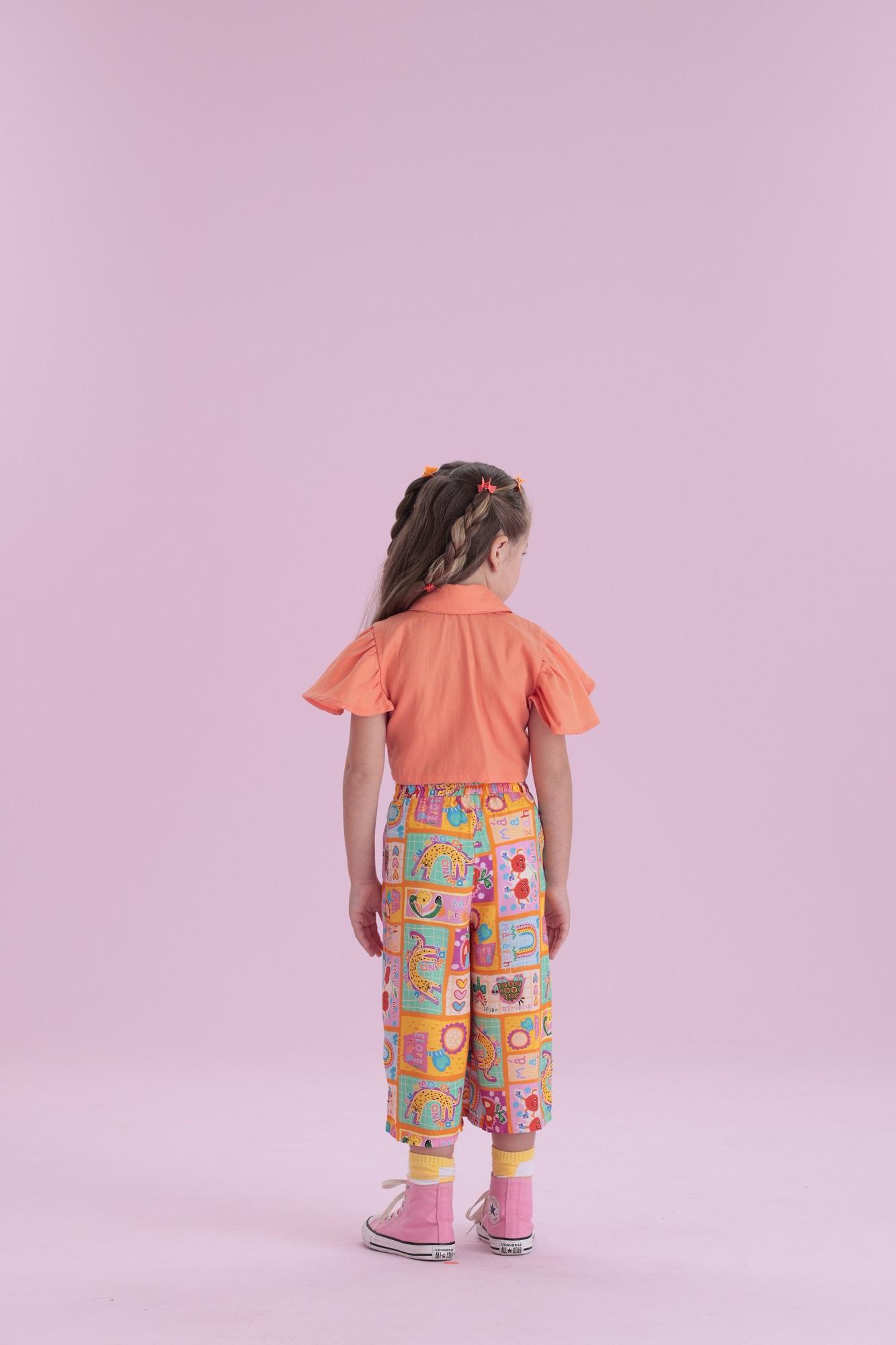 Conjunto-Manga-Curta-Calca-Pantacourt-E-Blusa-Com-Gola-E-Manga-Gode
