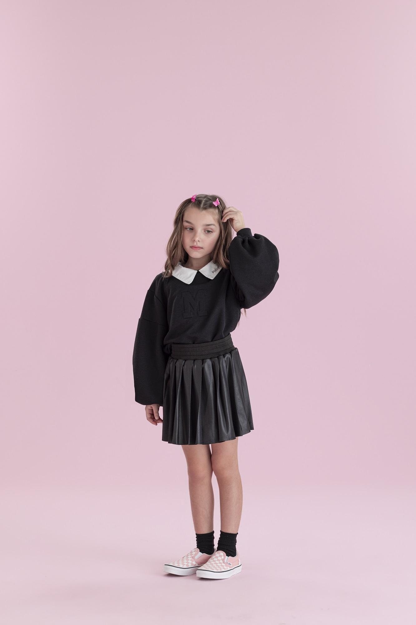 Blusa-Manga-Longa-Em-Moletom-Com-Manga-Bufante-E-Gola-De-Camisa