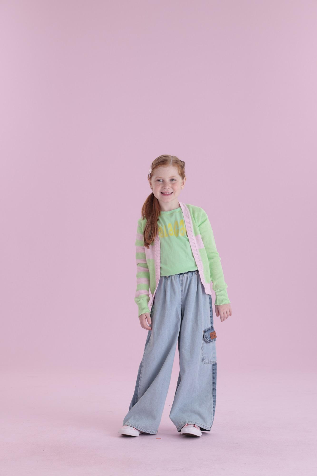 Cardigan-Listrado-Com-Botoes-Em-Trico