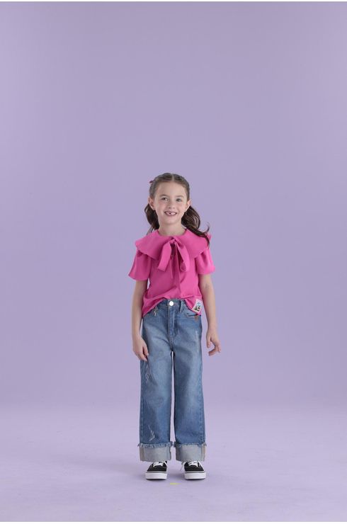 Blusa Manga Curta Com Gola Boneca E Laço
