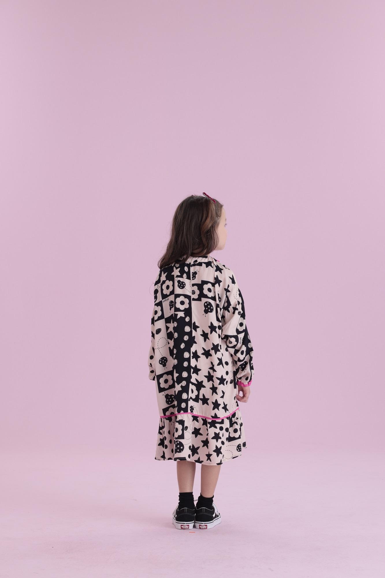 Vestido-Manga-Longa-Em-Viscose-Com-Amarracao-No-Decote