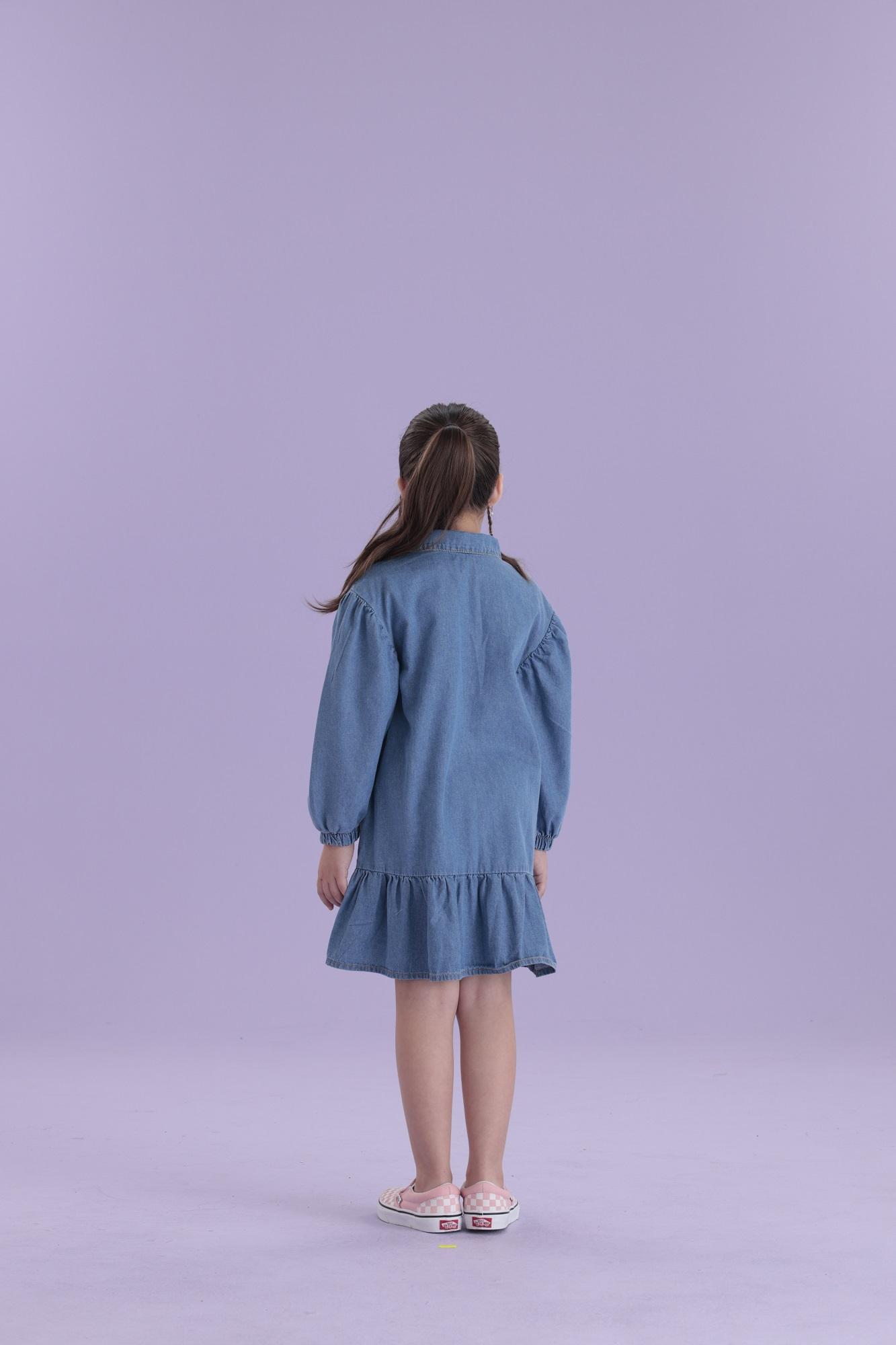 Vestido-Manga-Longa-Jeans-Com-Gola-E-Barra-Franzida