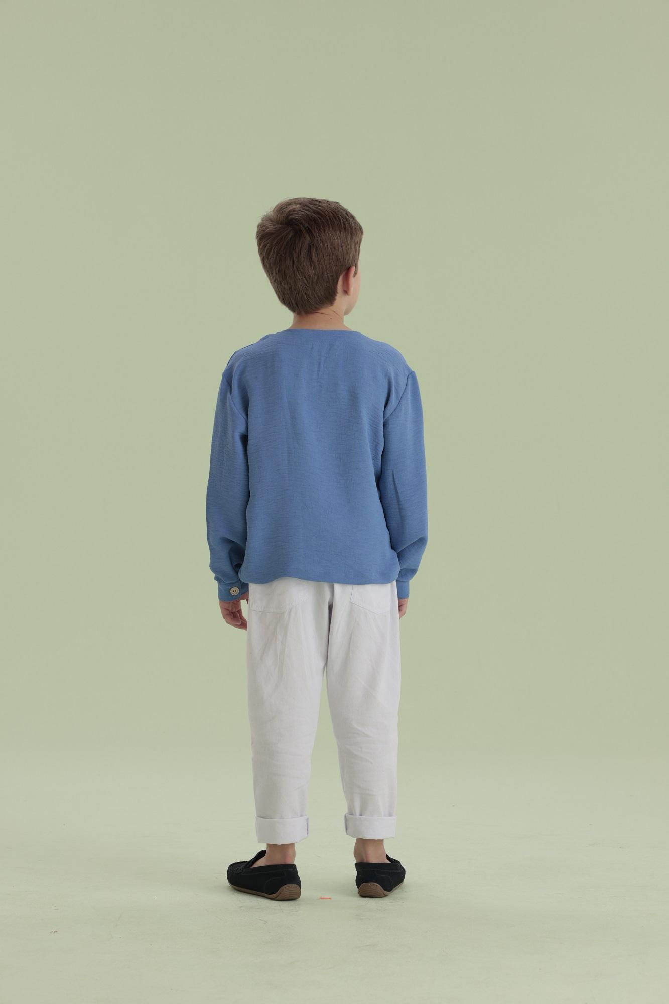 Camisa-Manga-Longa-Tipo-Bata-Com-Amarracao-No-Decote
