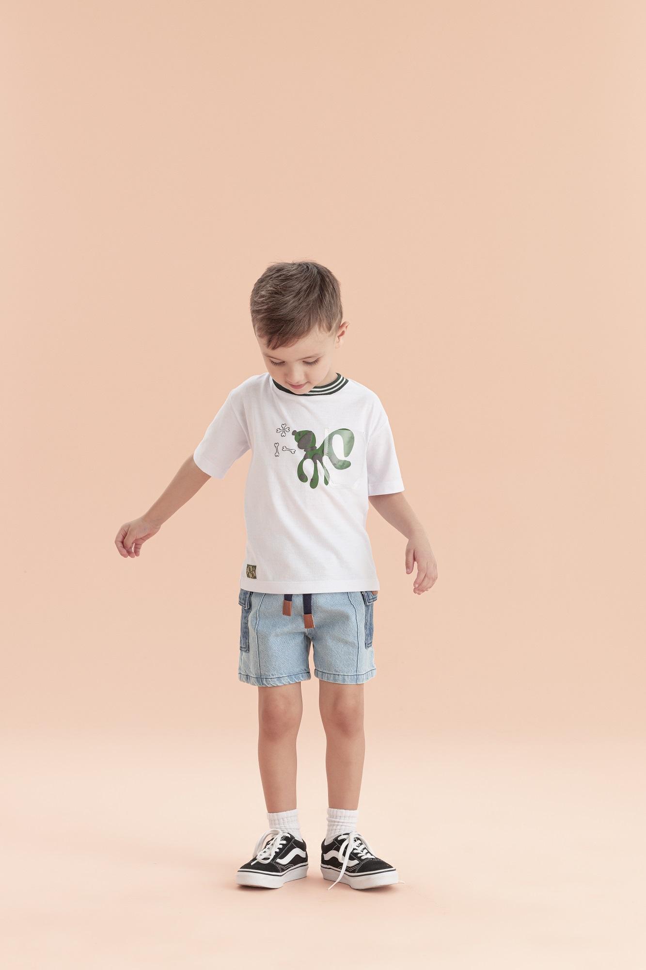 Camiseta-Manga-Curta-Com-Estampa-E-Bolsinho