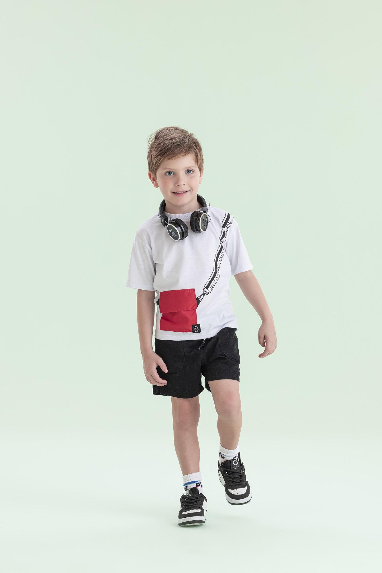 Camiseta-Manga-Curta-Com-Estampa-E-Bolsinho