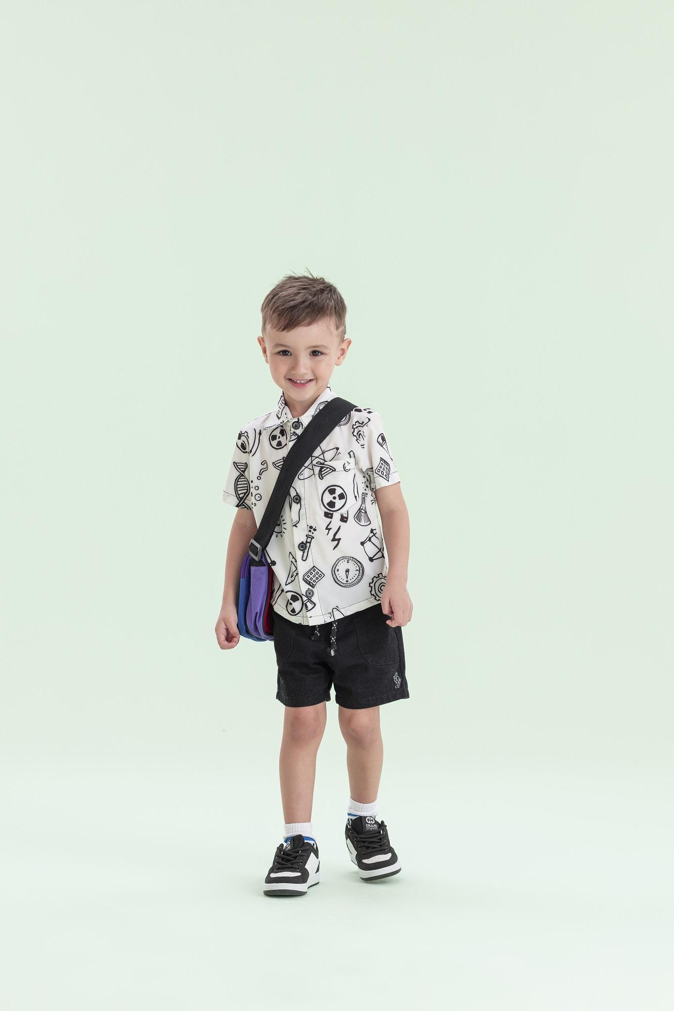 Bermuda-Em-Sarja-Com-Bolso-Frontal-E-Cos-Com-Elastico