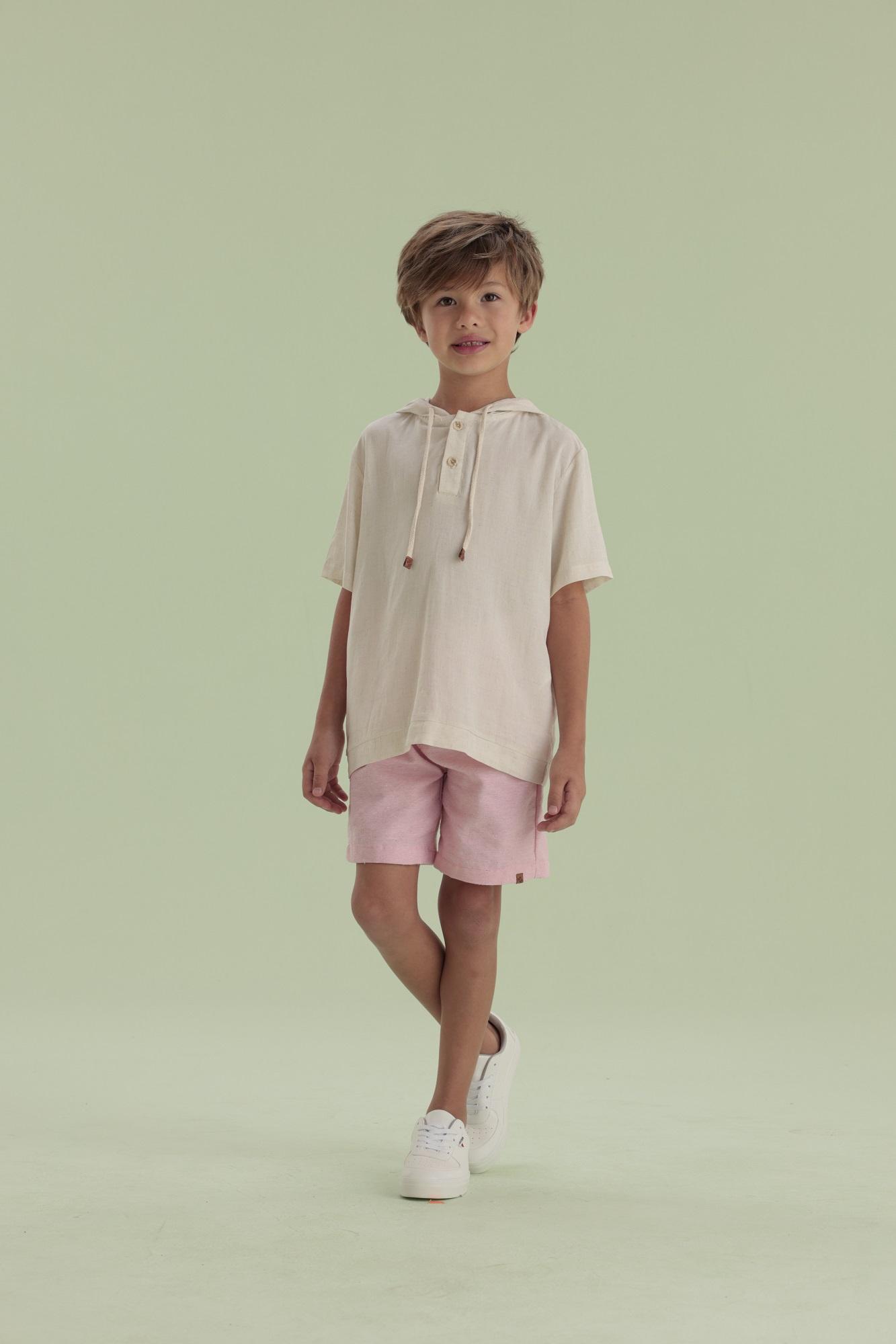 Blusa-Manga-Curta-Tipo-Bata-Com-Capuz-E-Amarracao-No-Decote