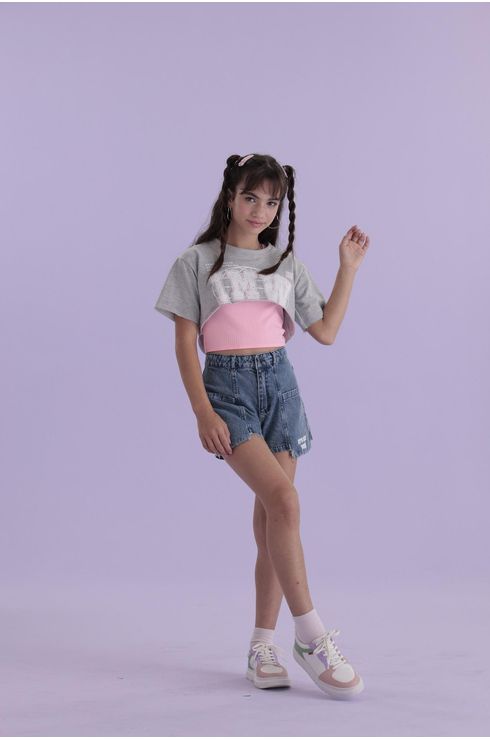 Short Jeans Com Bolso Deslocado