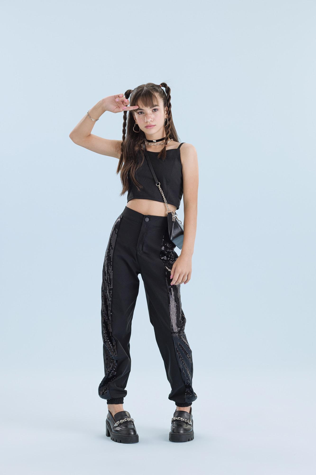 Top-Sarja-Preto-Com-Abertura-Frente