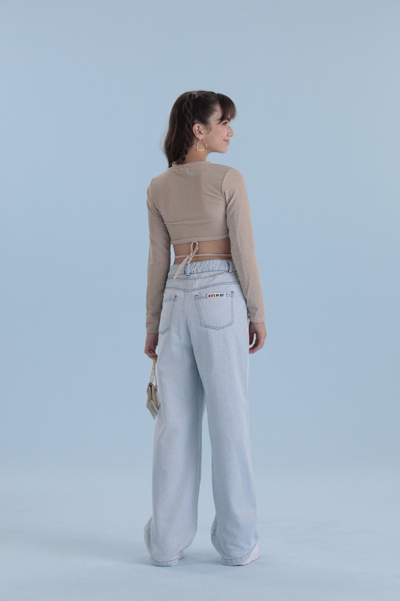Blusa-Manga-Longa-Com-Vies-Transpassado-Para-Amarracao