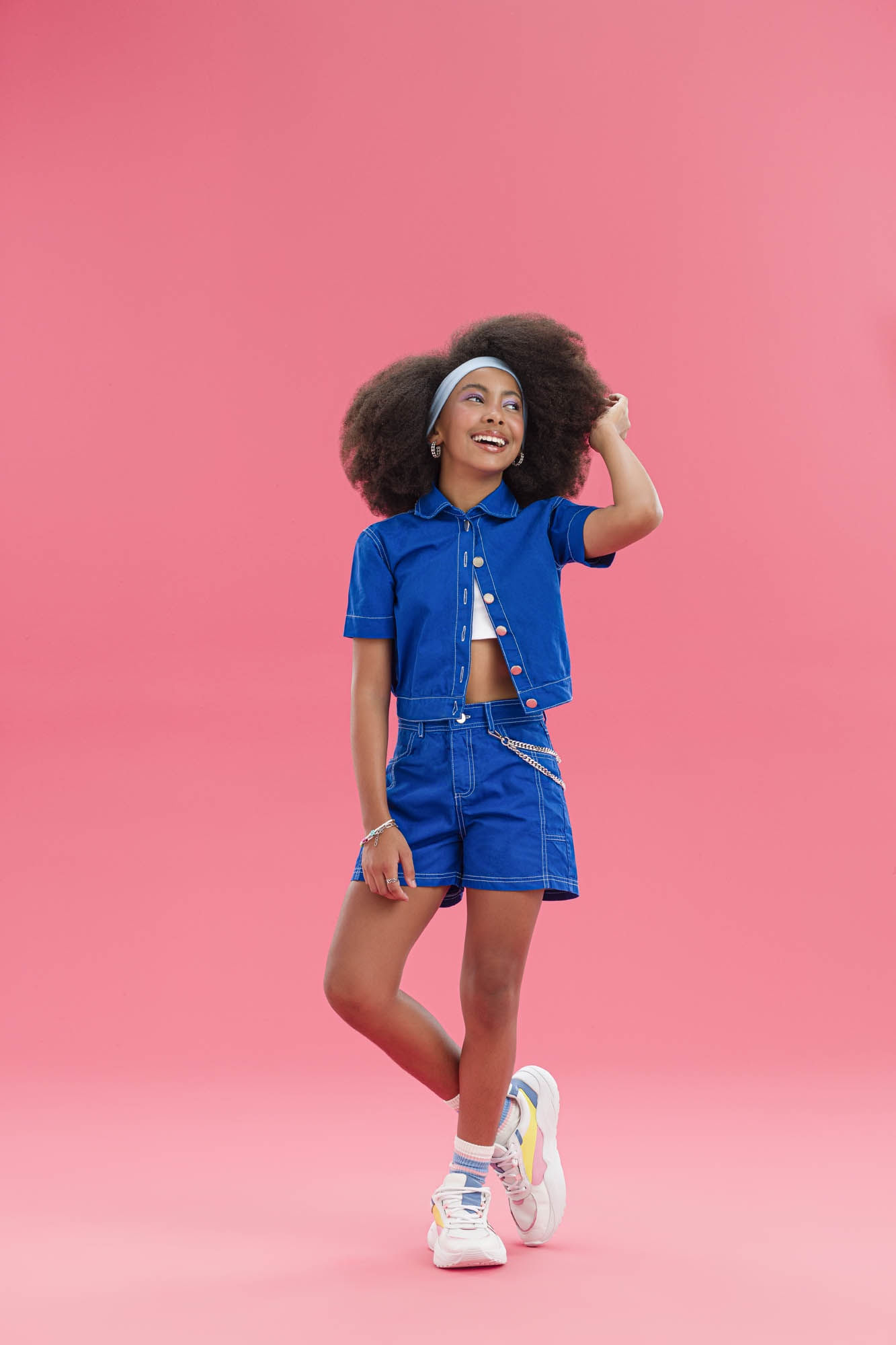 Short-Sarja-Color