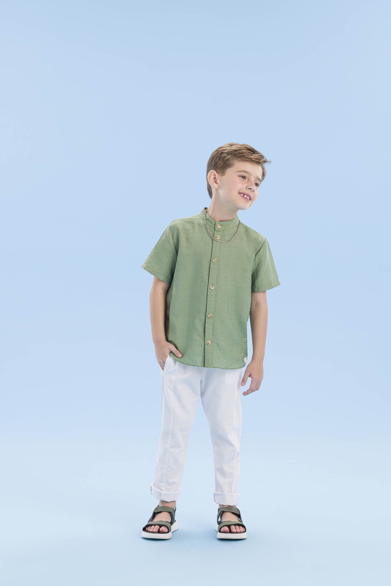 Camisa-Linho-Lisa-Com-Abertura-Em-Botoes