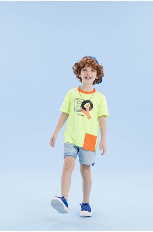 Camiseta Neon Com Bolso Deslocado