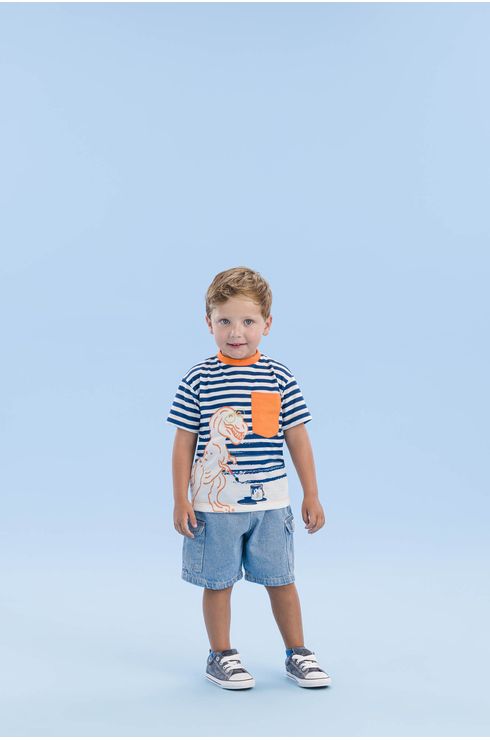 Camiseta Listrada Com Estampa Frontal