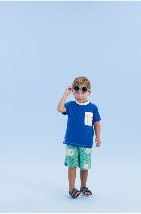 Camiseta Com Gola E Bolso Contrastantes