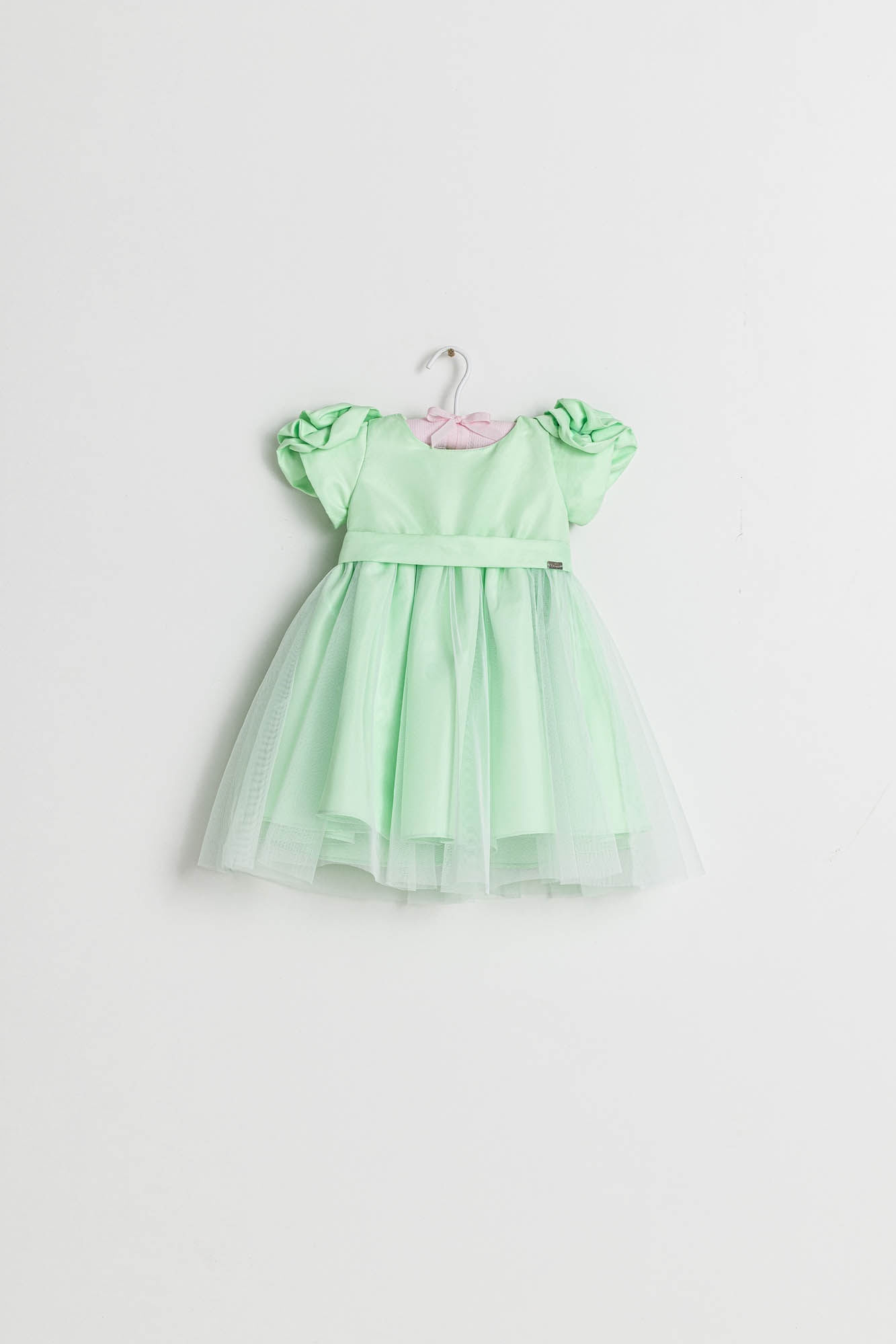Vestido-Festa-Com-Flor-Aplicada-Na-Manga