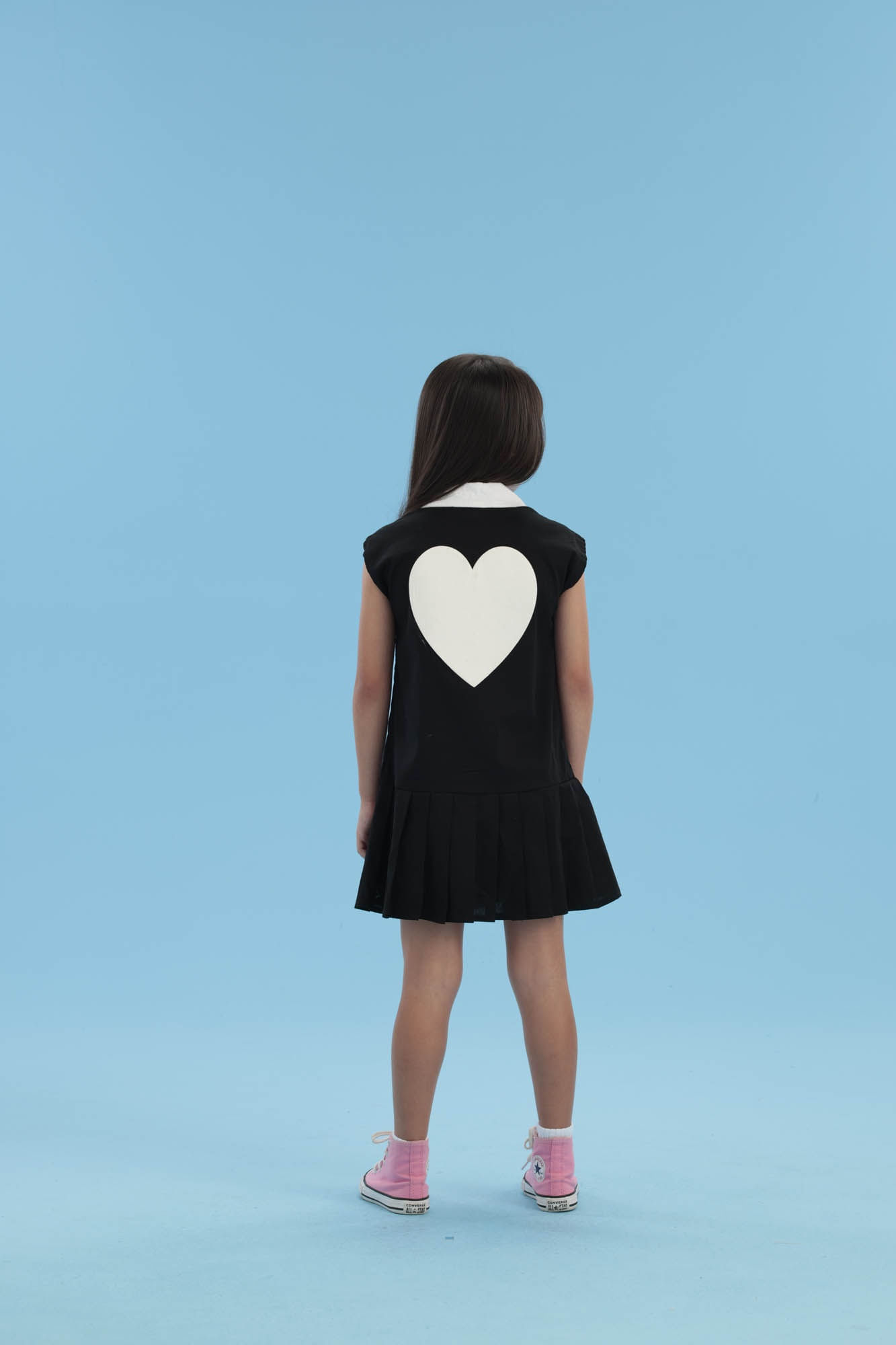 Vestido-Em-Tricoline-Preto-E-Branco-Com-Pregas