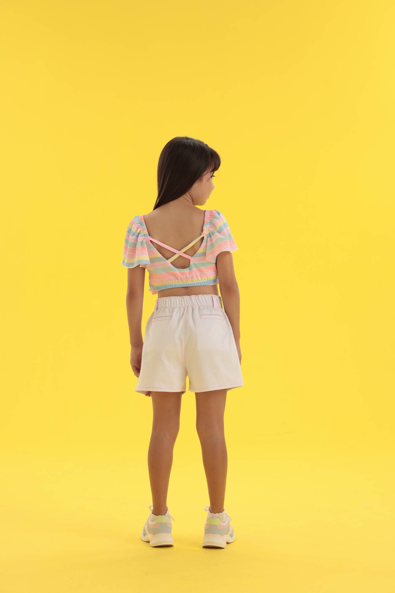 Conjunto-Short-Com-Lencinho-E-Blusa-Cropped