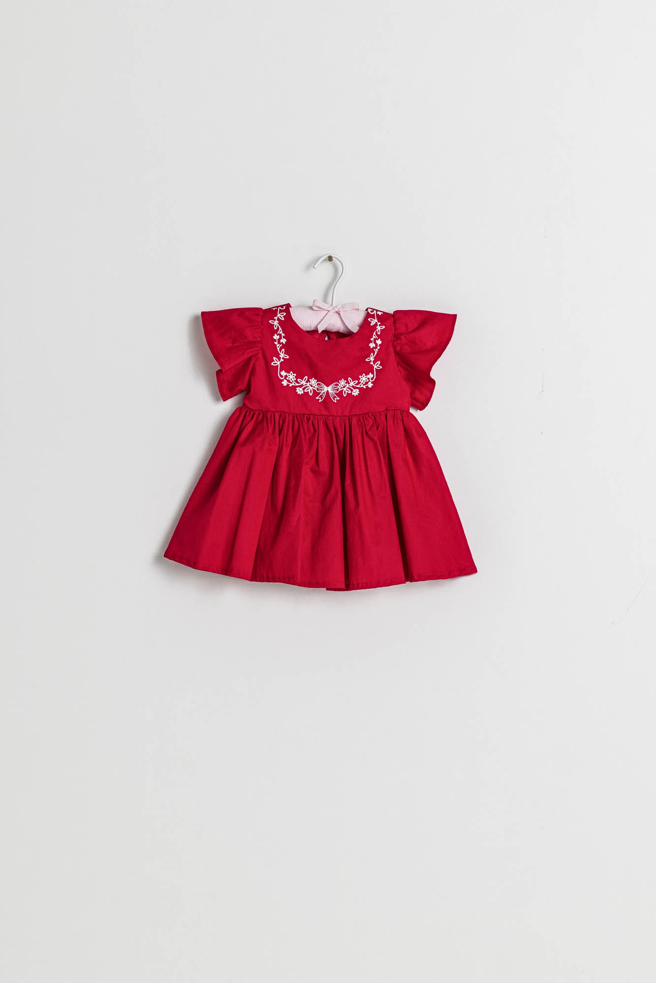 Vestido-Em-Tricoline-Com-Manga-Fluida-E-Estampa-No-Peito