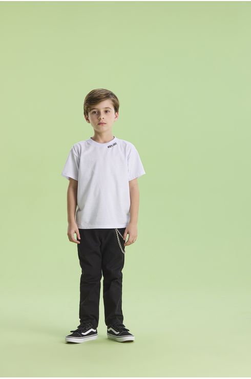 Camiseta Manga Curta Com Detalhe Na Gola