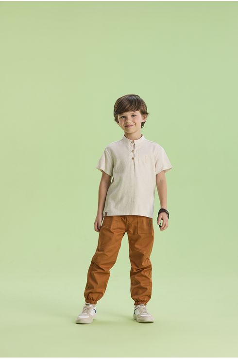 Bata Manga Curta Com Bordado E Gola Padre