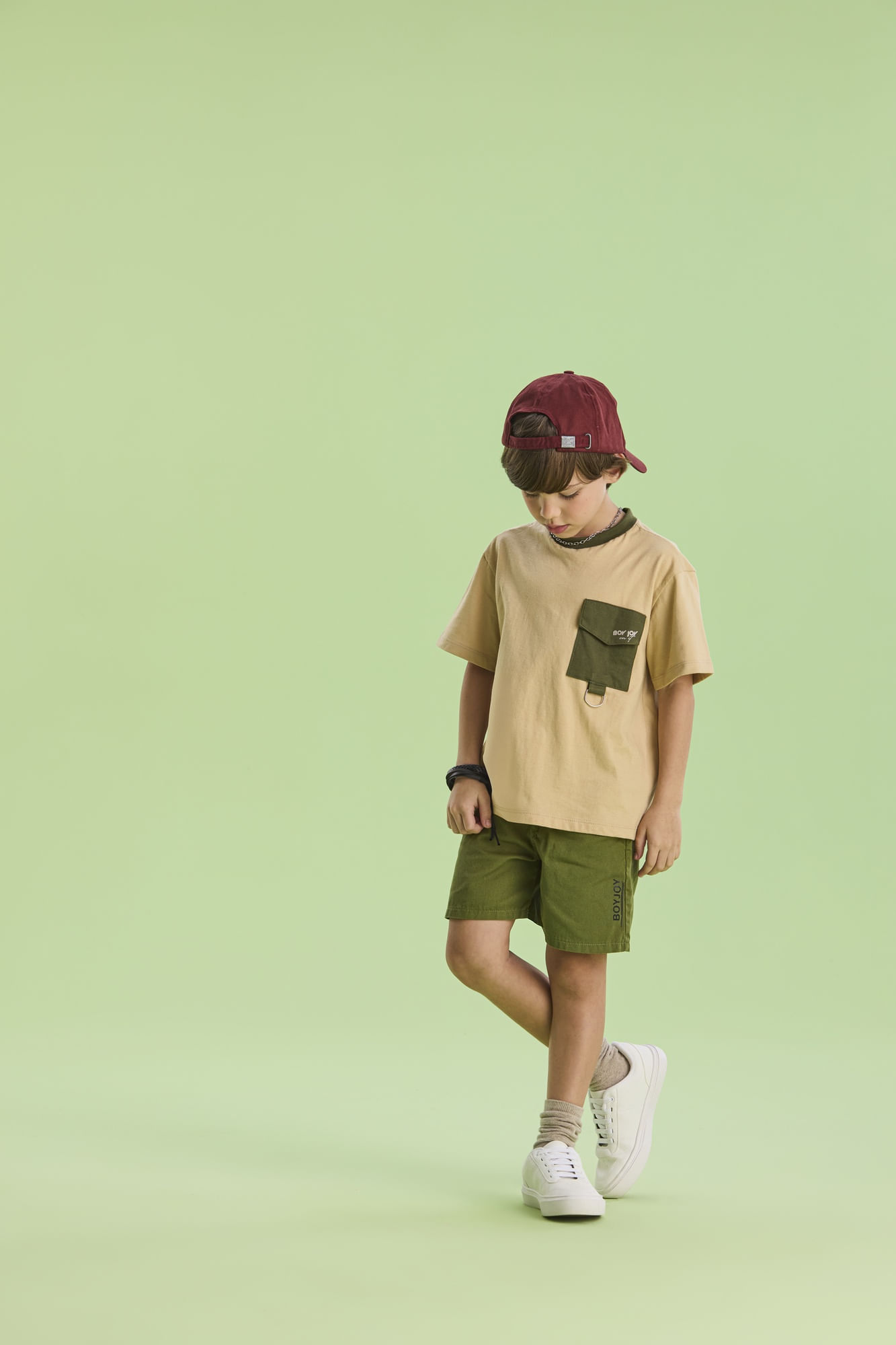 Camiseta-Manga-Curta-Com-Bolso-Contrastante