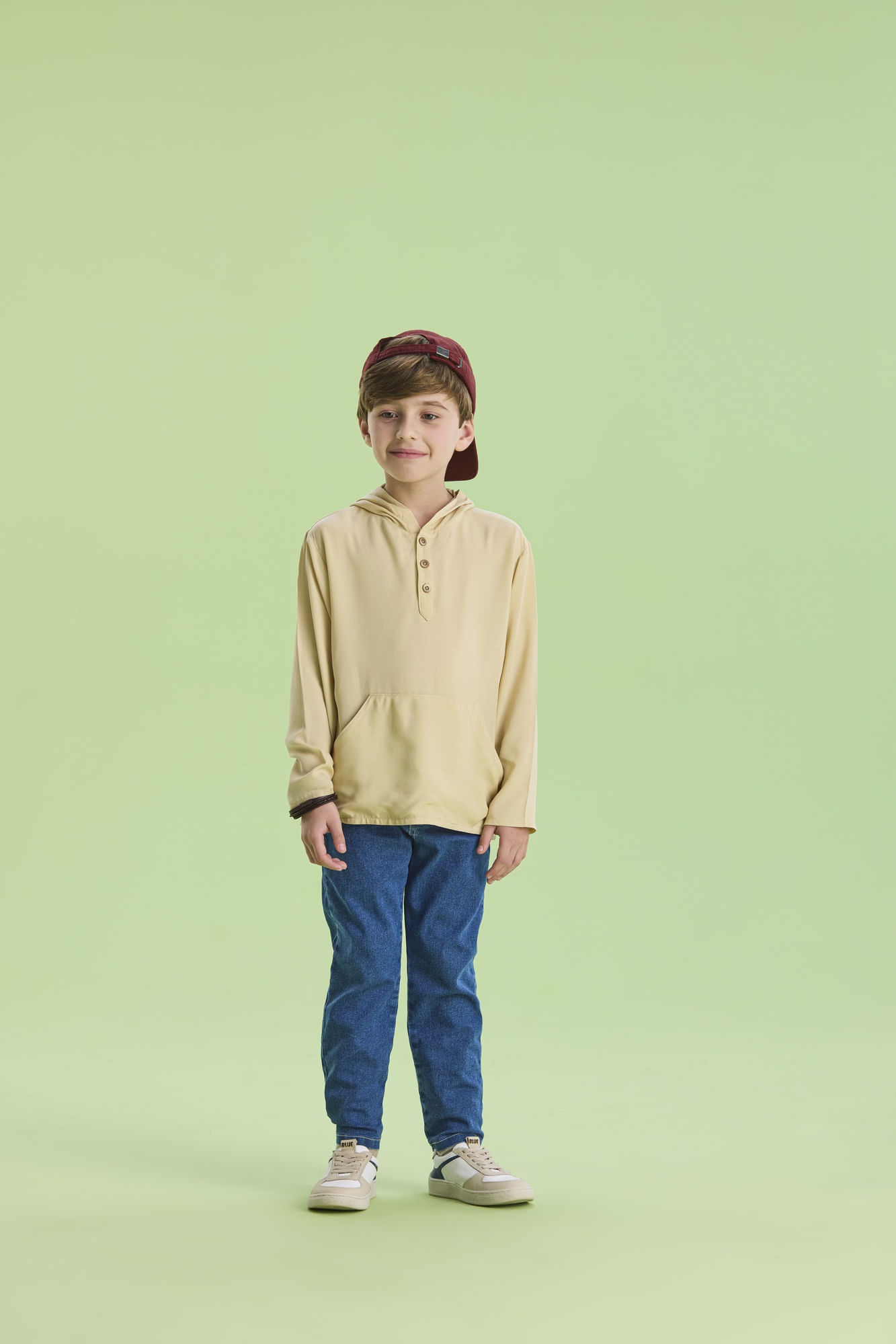 Camiseta-Manga-Longa-Em-Viscose-Com-Capuz