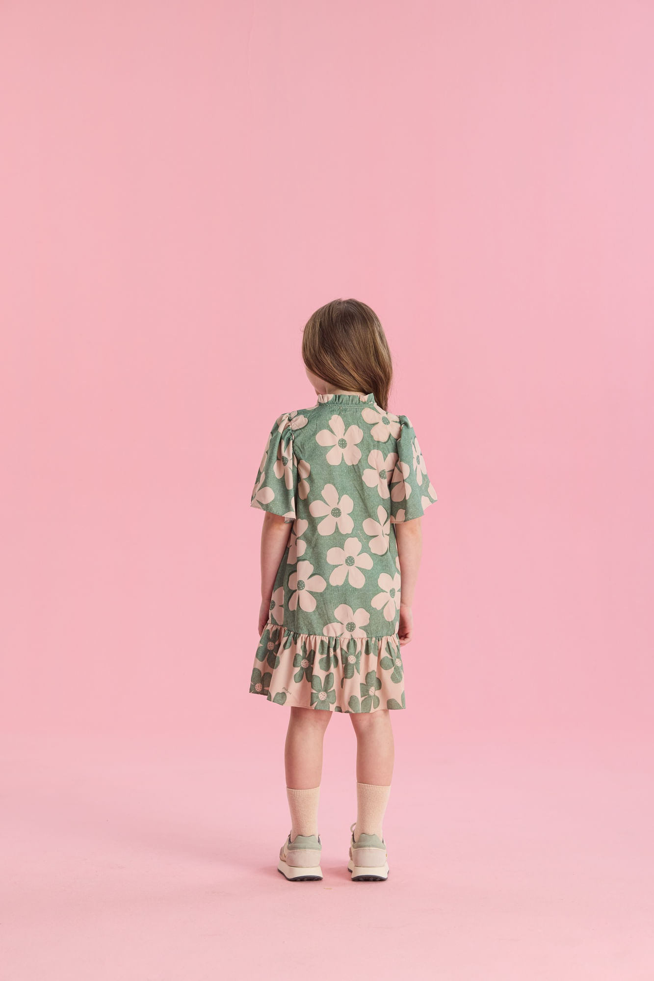 Vestido-Manga-Curta-Estampado-Com-Gola-Franzida-E-Barra-Diferenciada
