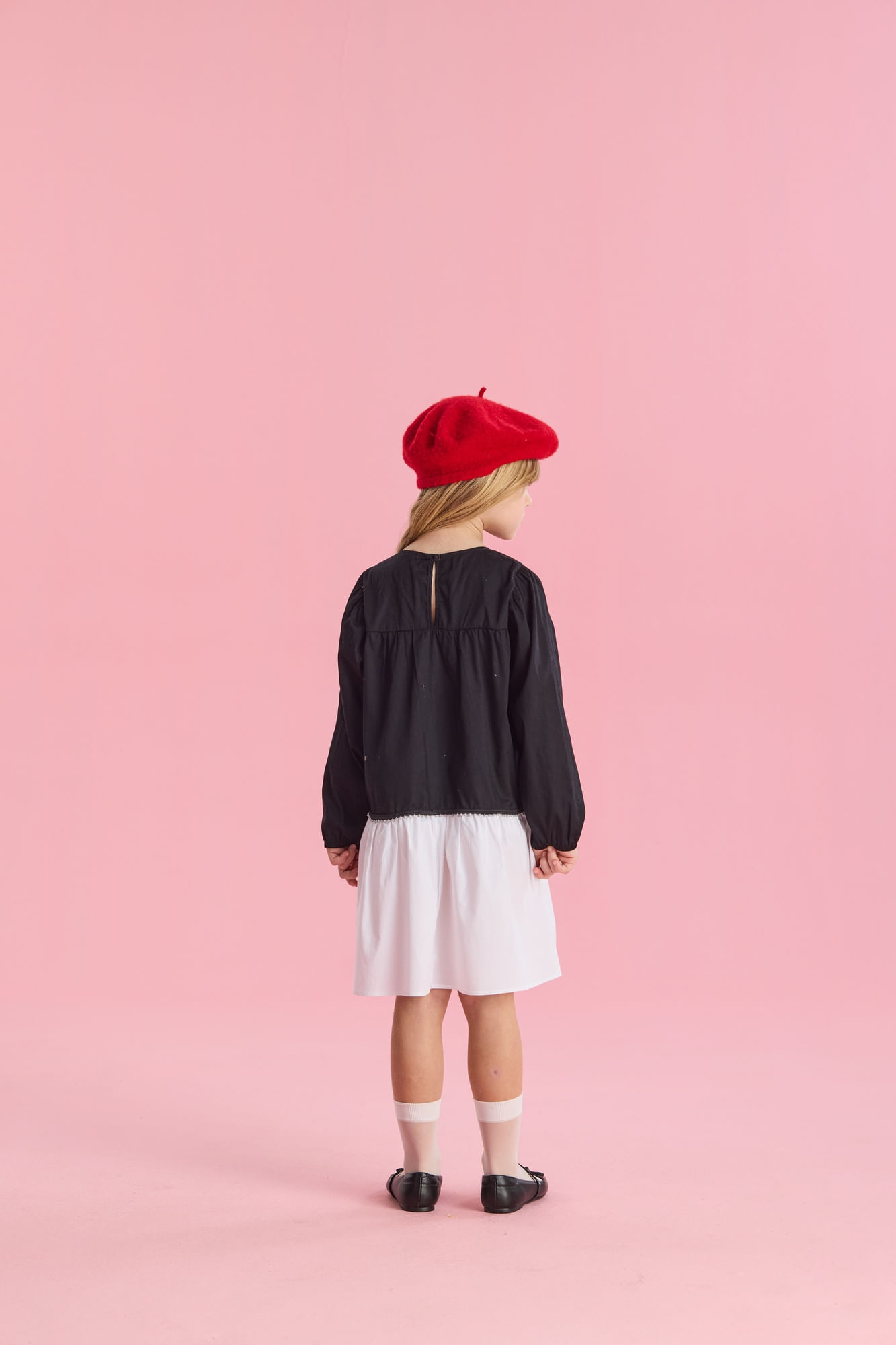 Vestido-Manga-Longa-Preto-E-Branco-Em-Tricoline