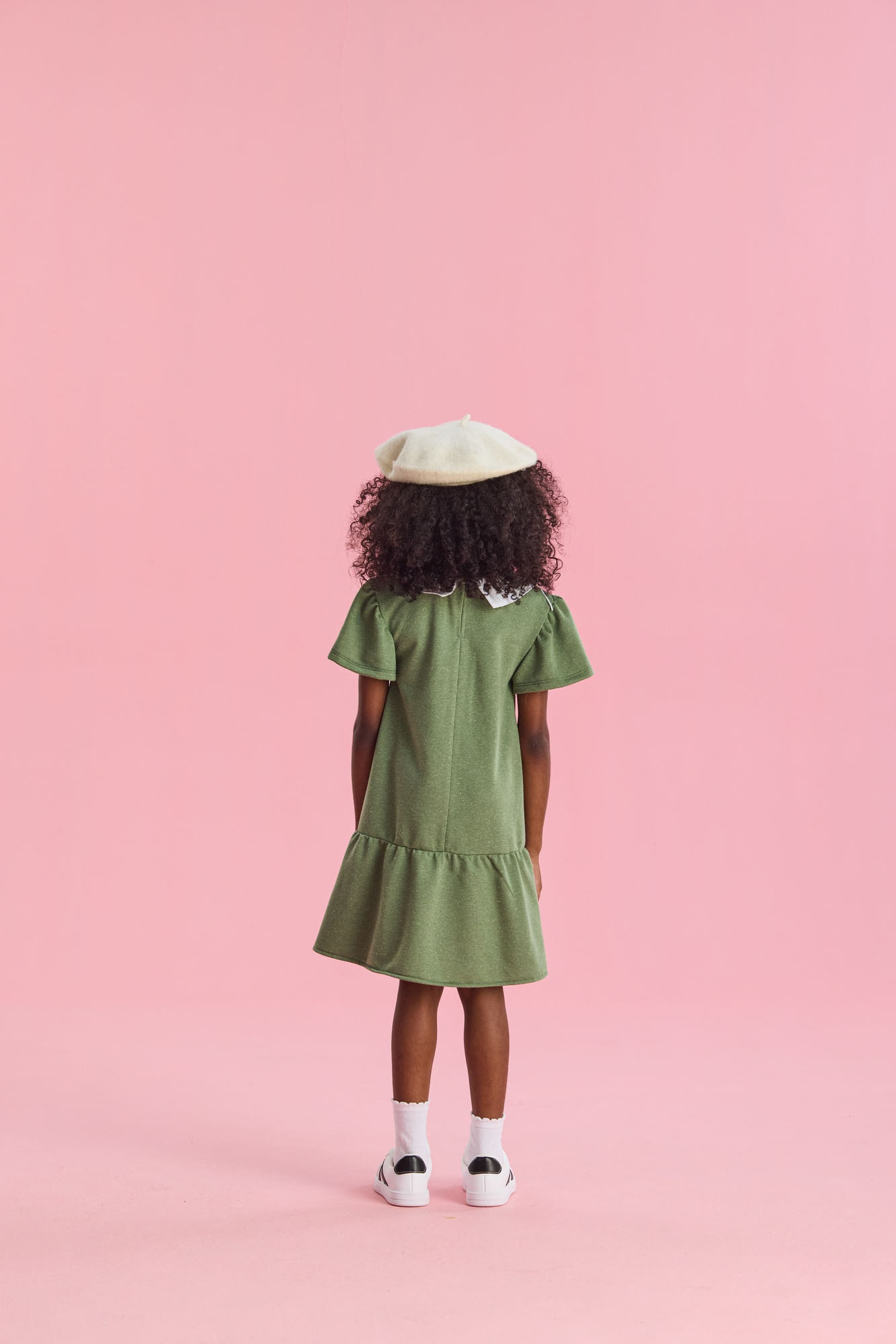 Vestido-Manga-Curta-Em-Moletom-Com-Gola