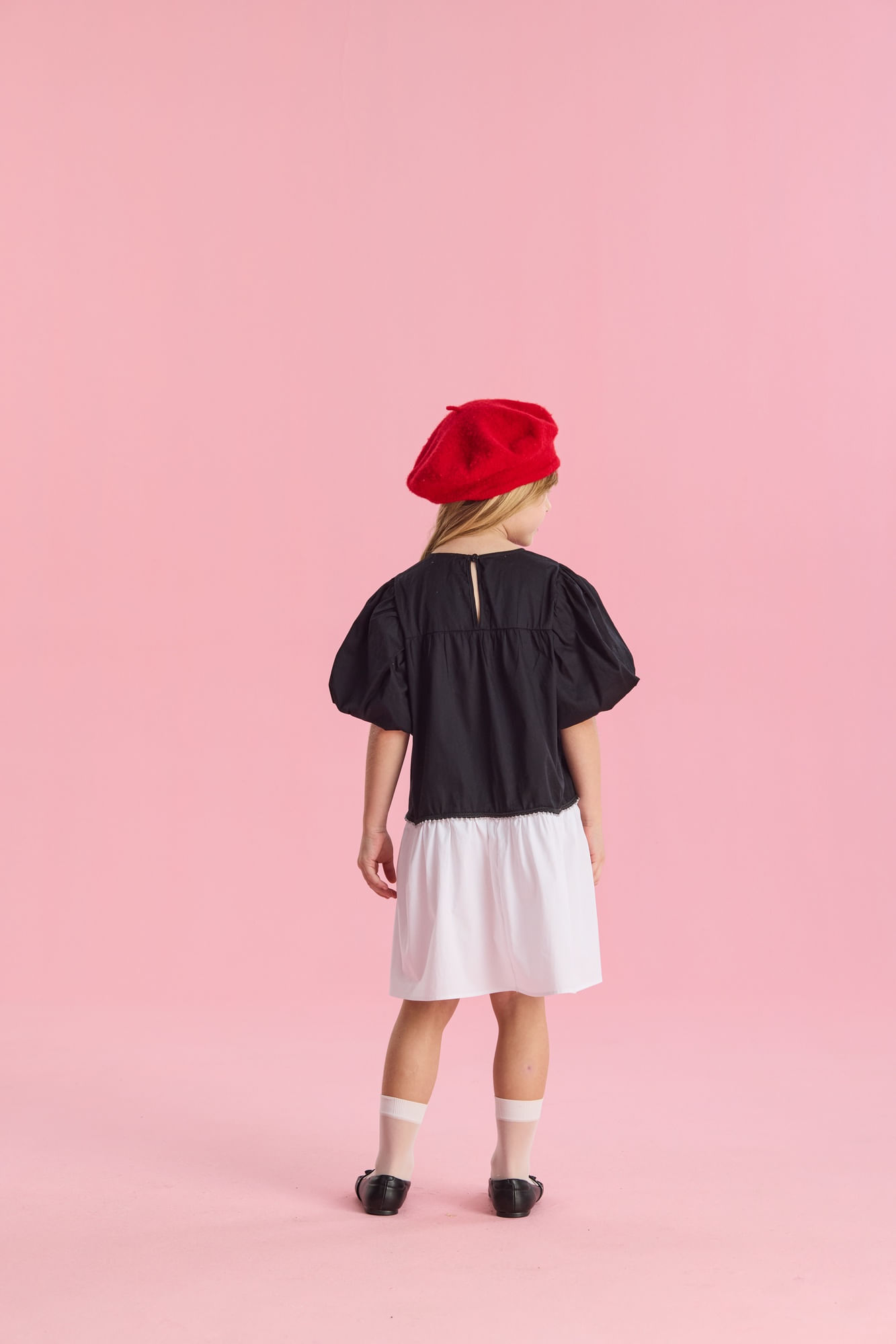 Vestido-Manga-Curta-Preto-E-Branco-Em-Tricoline