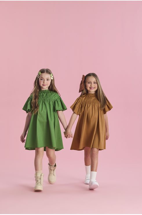Vestido Manga Curta Em Tricoline Com Manga Gode E Gola Franzida