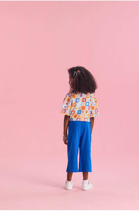 Conjunto Manga Curta Blusa E Calça Pantacourt Em Algodão
